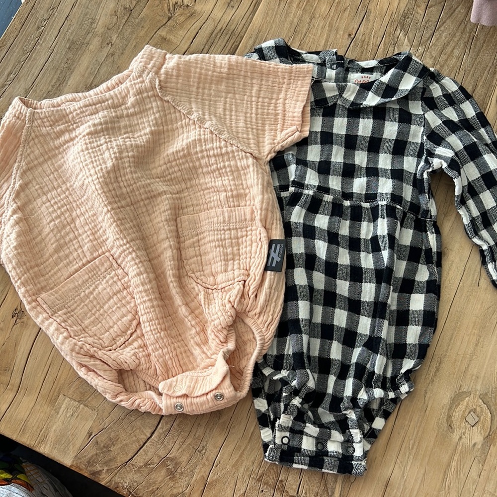 Set of two Onesies!